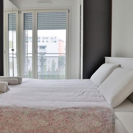 Luxury 3 Bedroom Apartment 100 Mq Next To Rho Fiera And San Siro Mailand Exterior foto