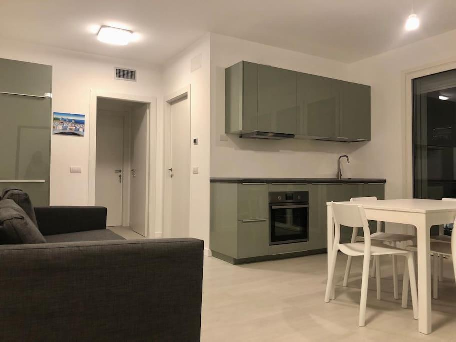 Luxury 3 Bedroom Apartment 100 Mq Next To Rho Fiera And San Siro Mailand Exterior foto